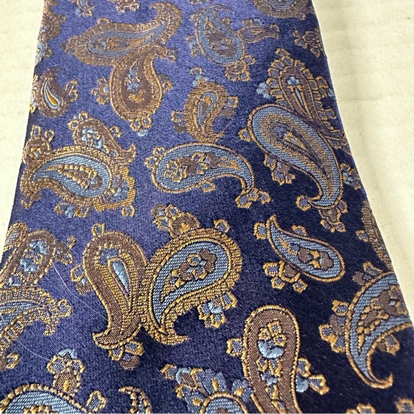 Silk Tie Italian Made Shimmering Rich Purple Gold Blue Paisley Beautiful¡ - Picture 3 of 10